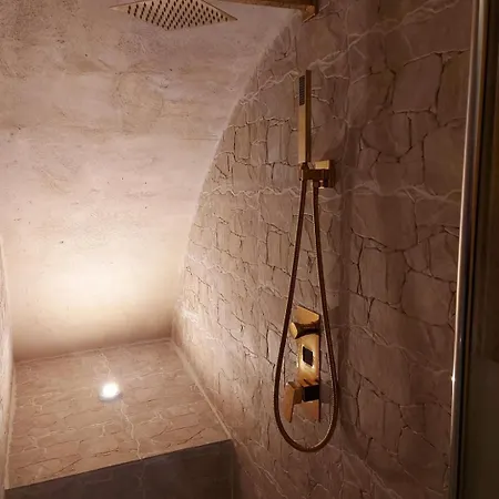 L'atelier Des Roses, Centre